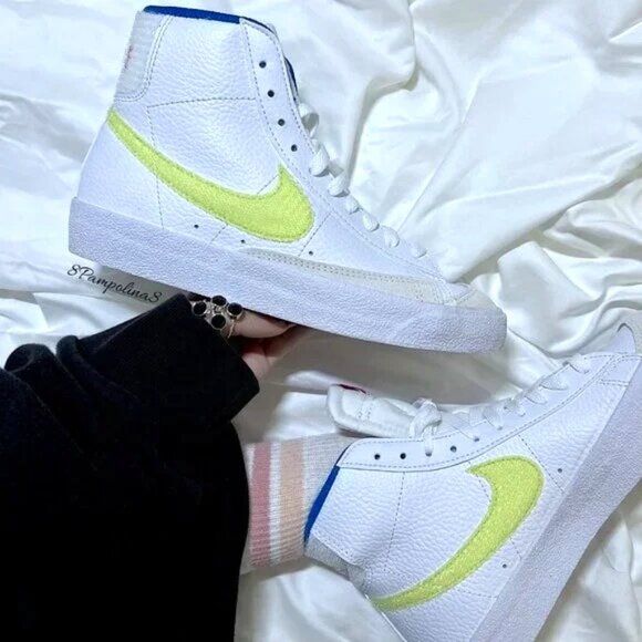 Nike Blazer Mid 77 (GS) Shoe Size 5Y White/Light Lemon Twist Style DQ1042 100 - Picture 1 of 13